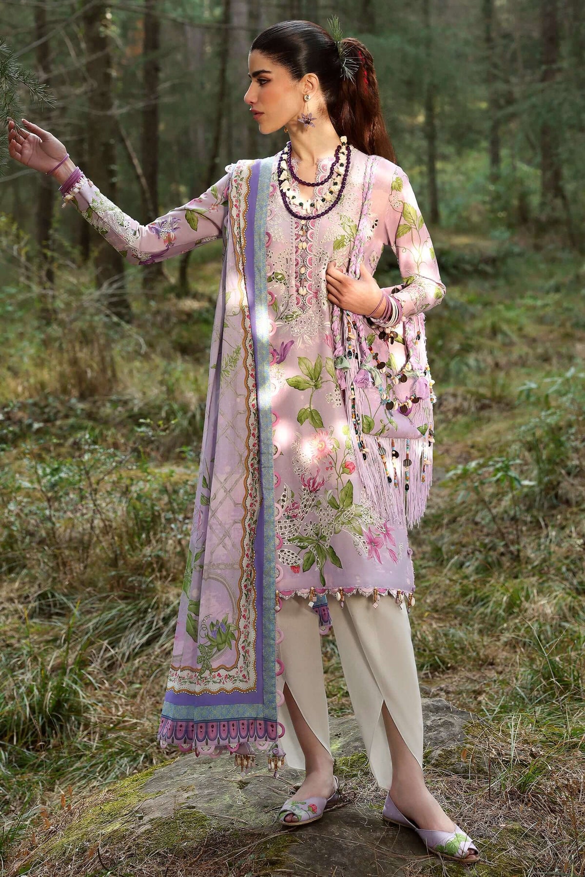 ZAHA ‘NEELAM LAWN’25 | ELARA