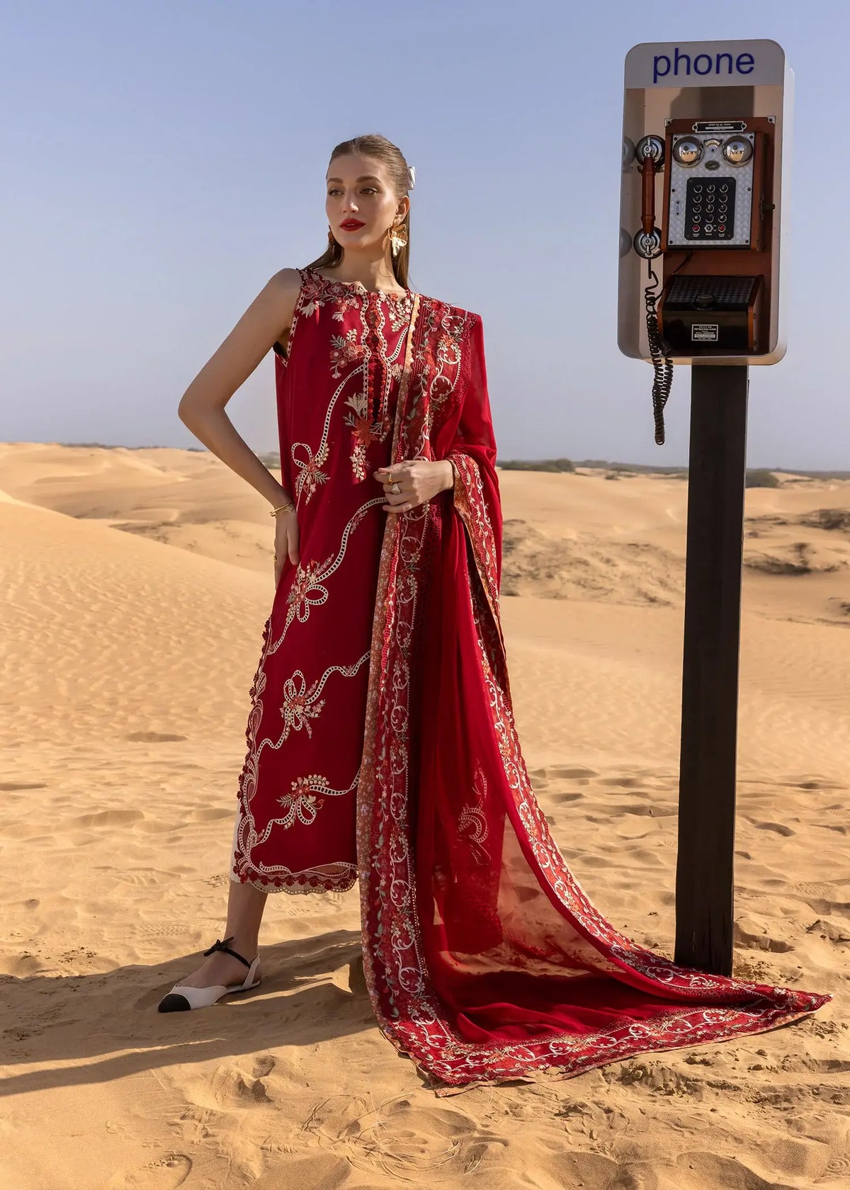 CRIMSON FLOW UNSTITCHED SPRING SUMMER’25 | TWIRLS AND TIES