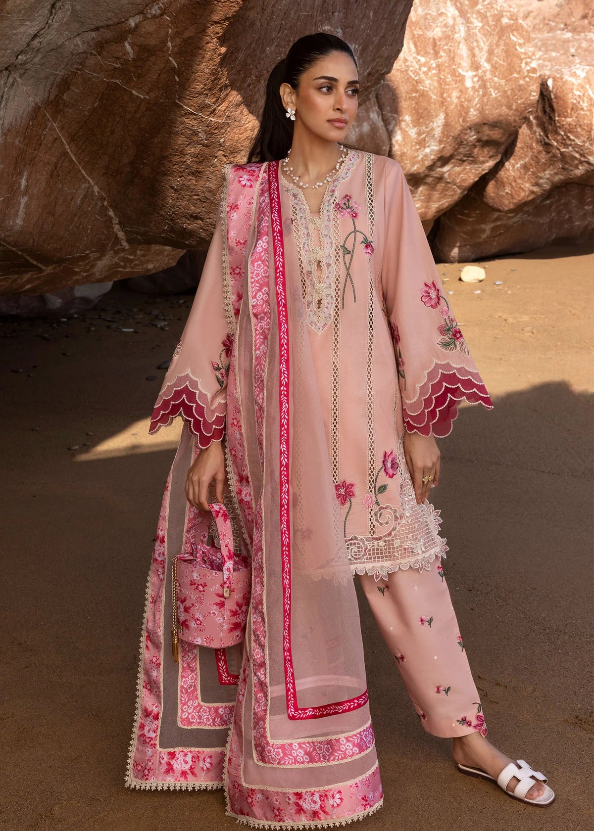 CRIMSON ‘FLOW UNSTITCHED SPRING SUMMER’25 | FLORAL CRUSH- B