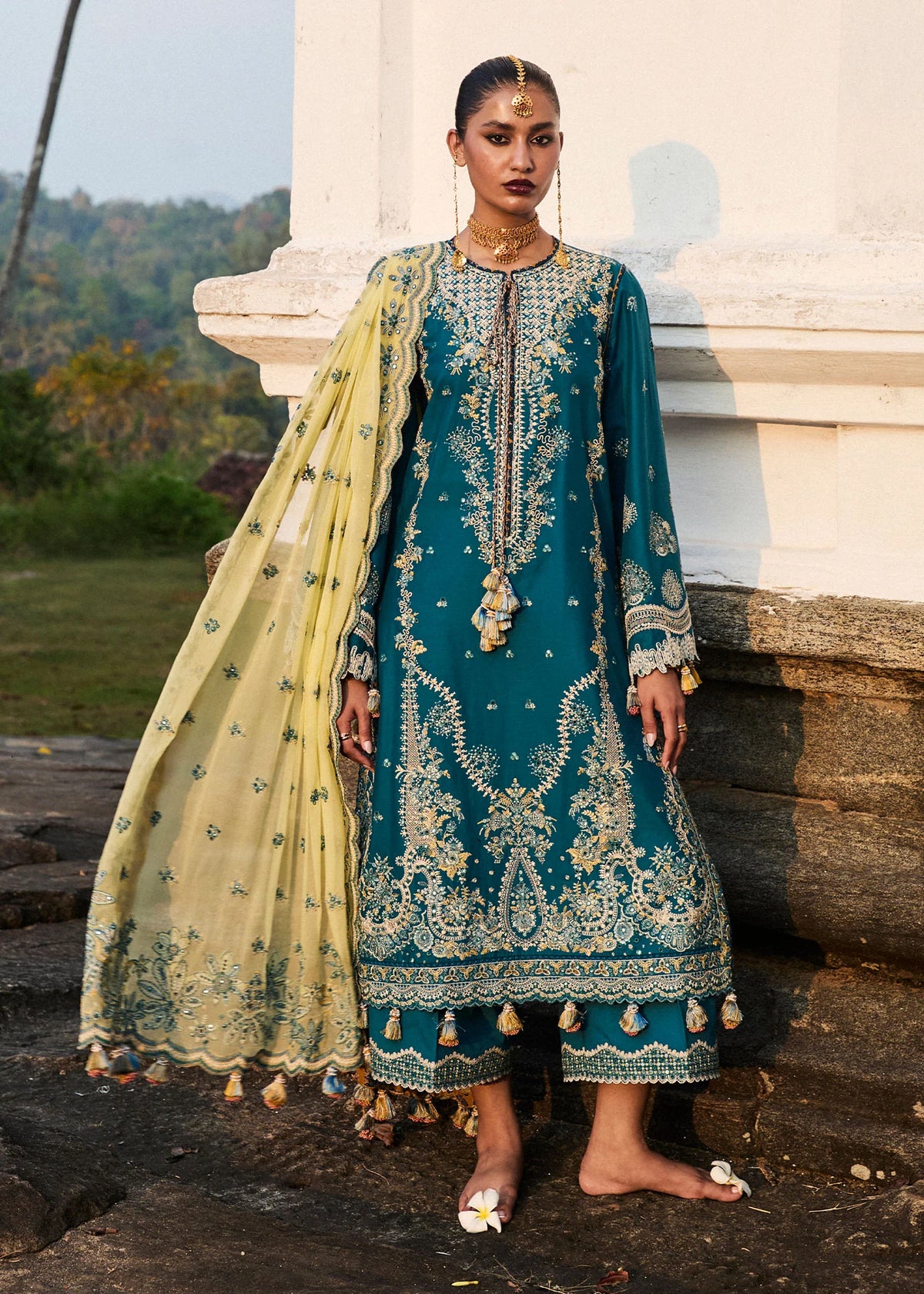 HUSSAIN REHAR LUXURY LAWN’25 | EUPIC
