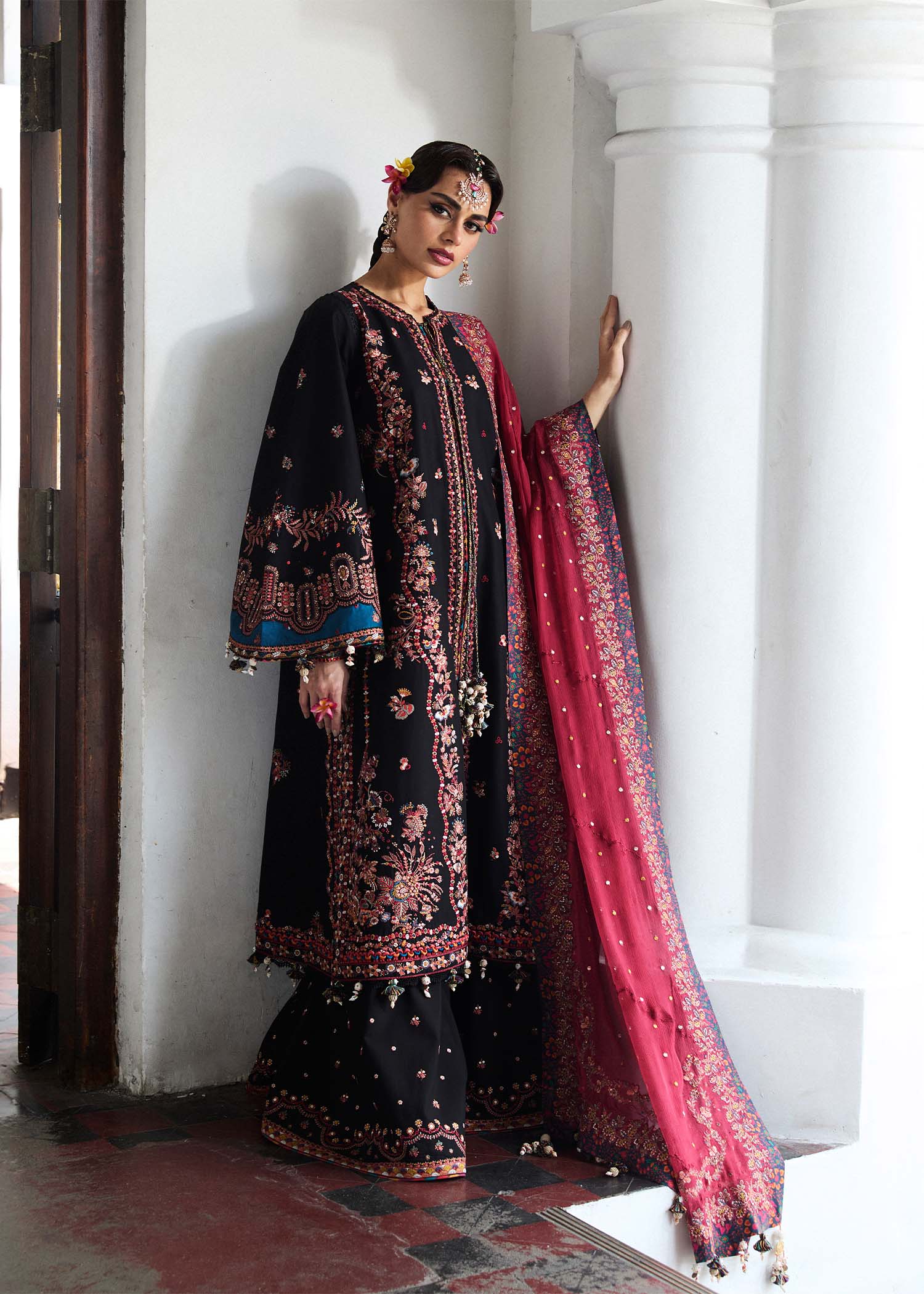 HUSSAIN REHAE LUXURY LAWN’25 | BLIZ