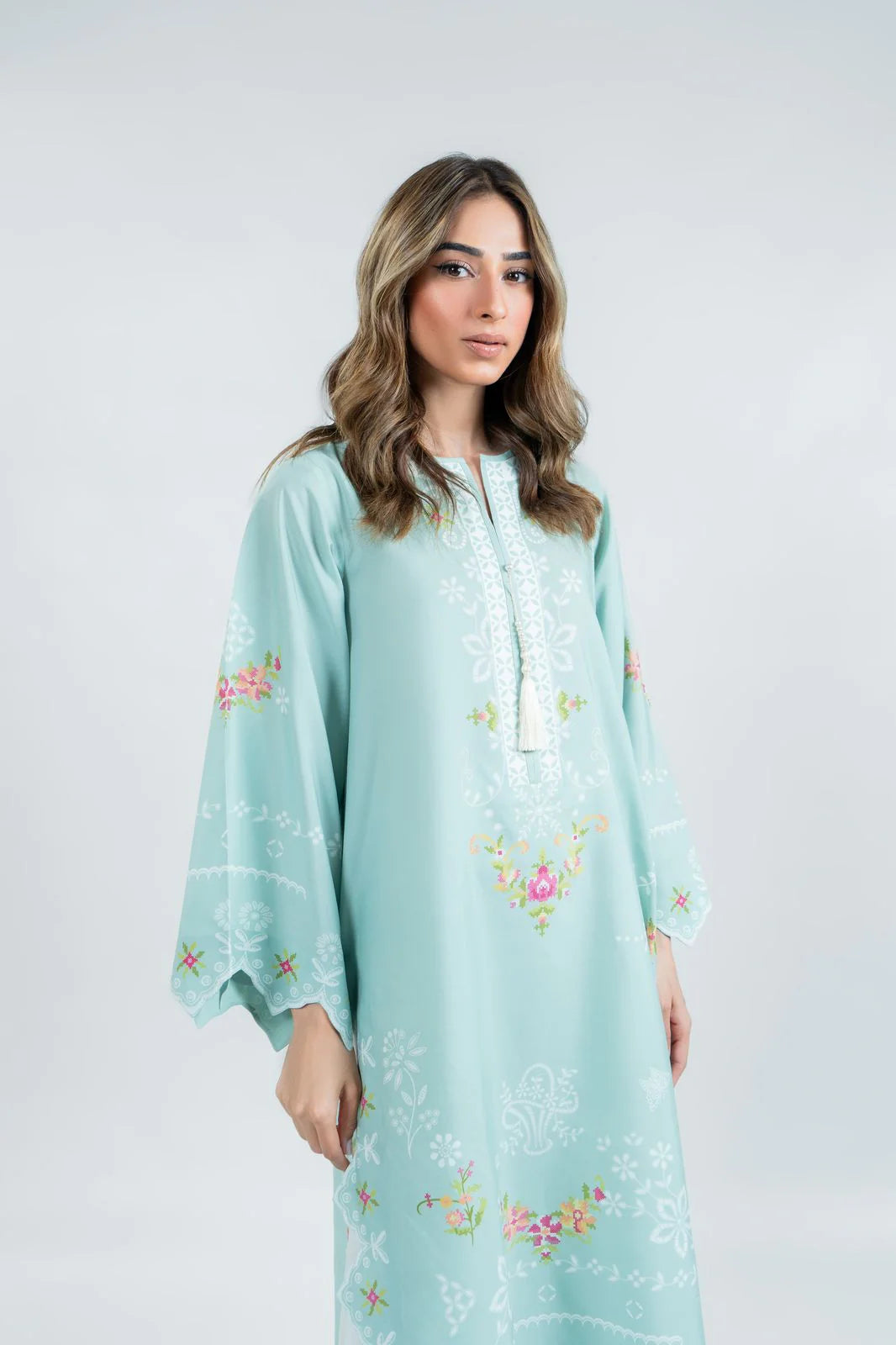 BARAE KHANOM SPRING SUMMER’25 VOL 1 | HANIA B