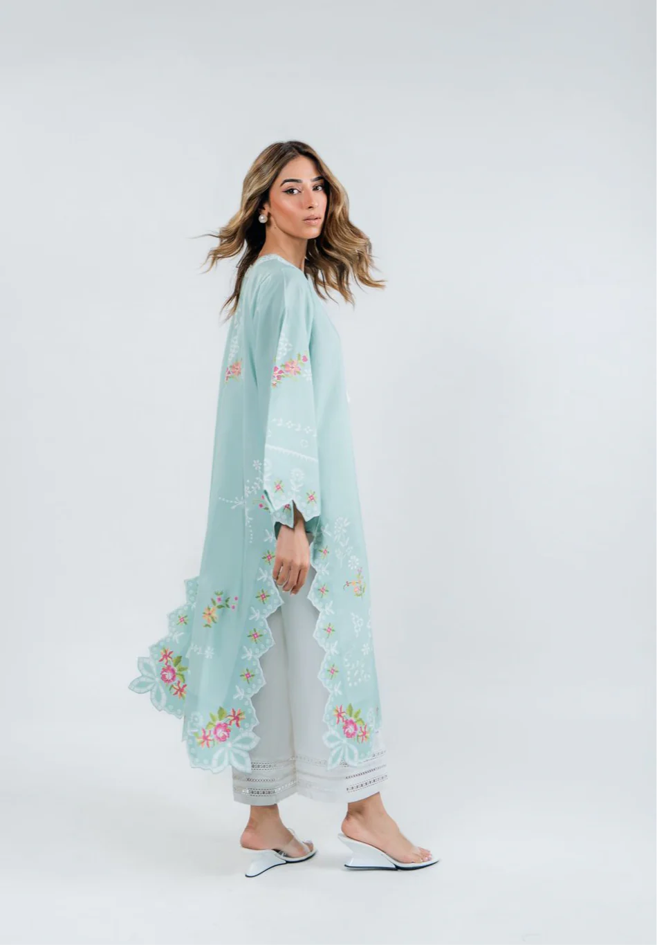 BARAE KHANOM SPRING SUMMER’25 VOL 1 | HANIA B