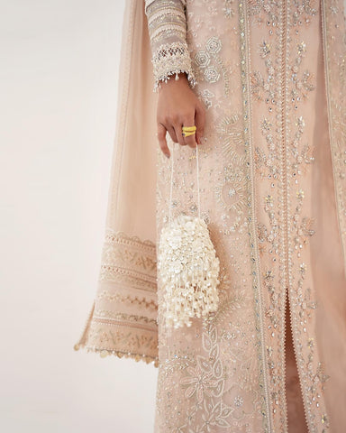 SUFFUSE FREESHIA RTW’24 | JANAN