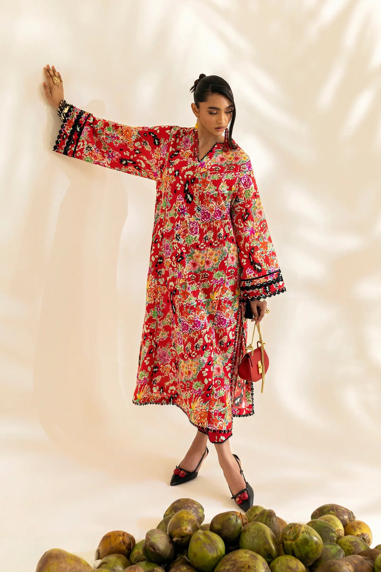 ZAHA POP RTW’25 | TIERRA
