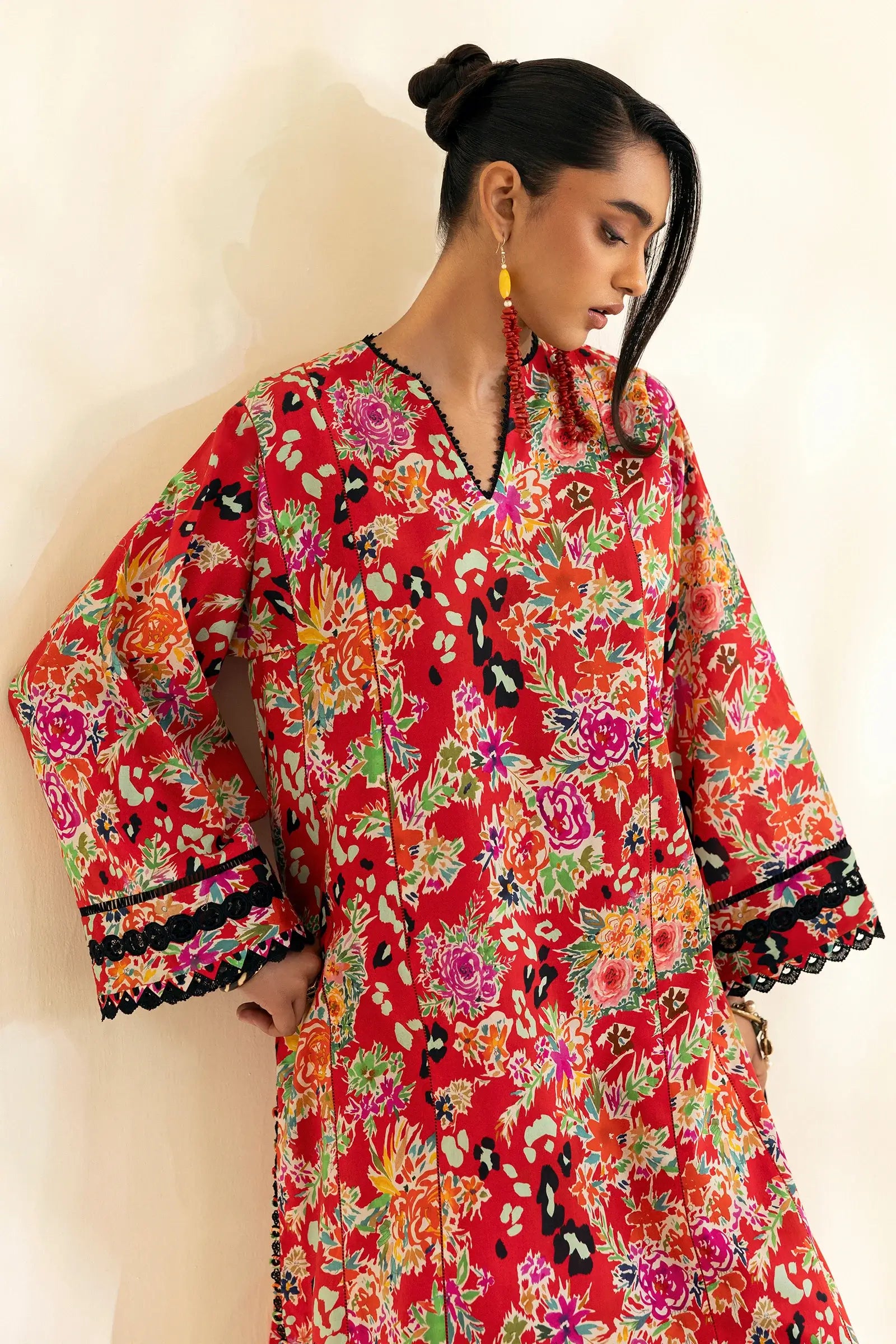ZAHA POP RTW’25 | TIERRA