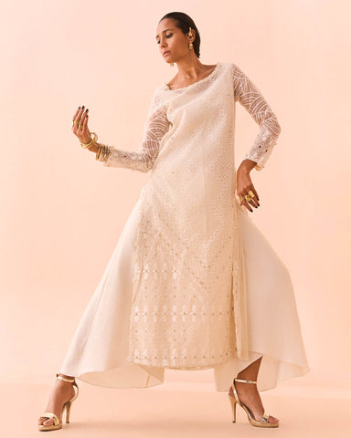 IQBAL HUSSAIN DIFFUSION SPRING SUMMER’25 | EO-07
