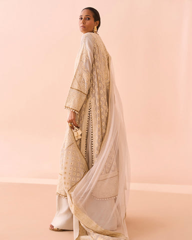 IQBAL HUSSAIN DIFFUSION SPRING SUMMER’25 | EO-11