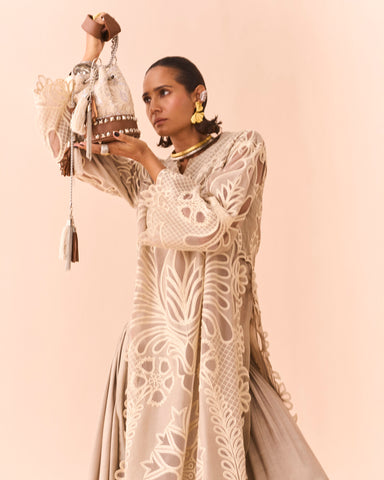 IQBAL HUSSAIN DIFFUSION SPRING SUMMER’25 | EO-12