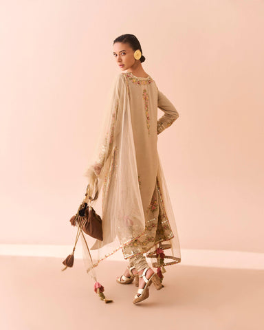 IQBAL HUSSAIN DIFFUSION SPRING SUMMER’25 | EO-15