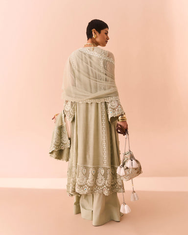 IQBAL HUSSAIN DIFFUSION SPRING SUMMER’25 | EO-17