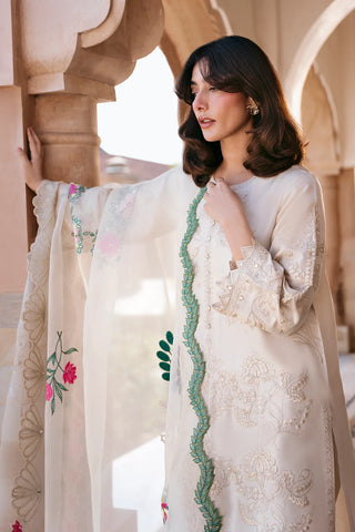 SHAZIA RAUF KHAN ‘GULAB MEHAL’25 | BANO