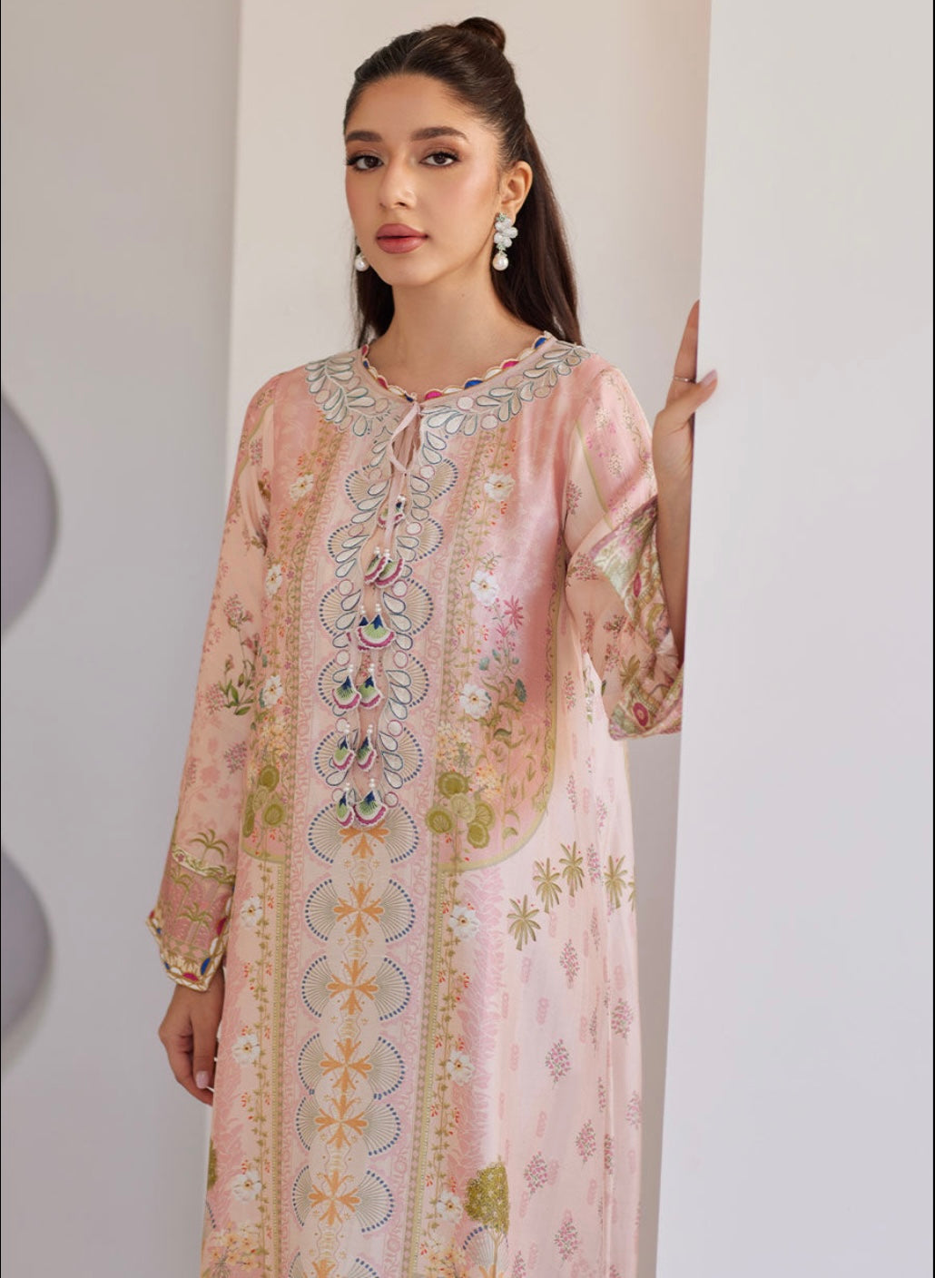 FARAH TALIB AZIZ ‘TARA LUXE SILK PRET’25 | ALBA PALE PINK