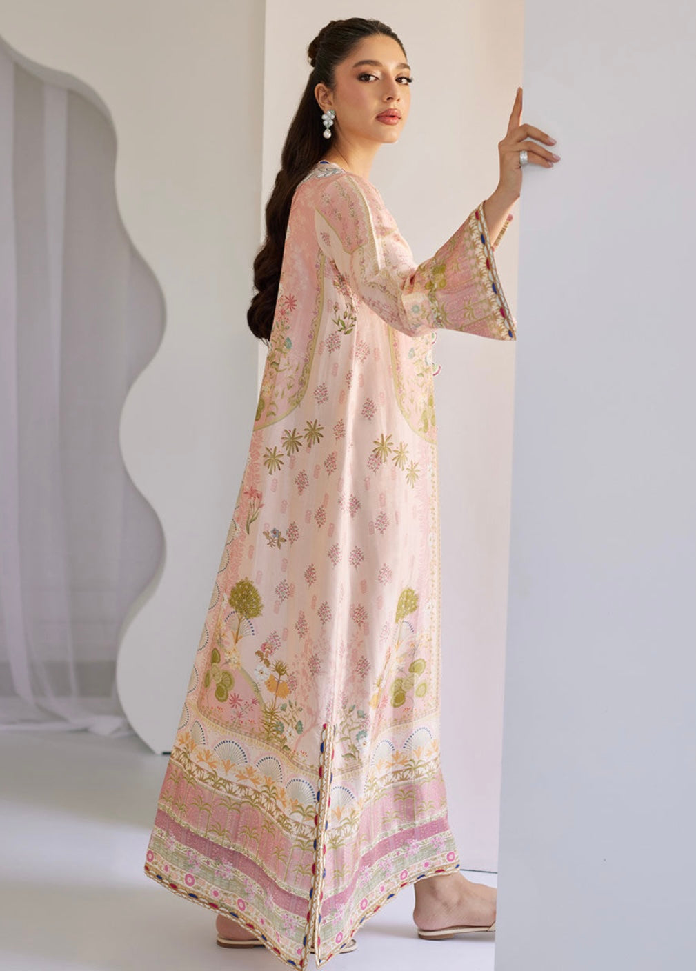 FARAH TALIB AZIZ ‘TARA LUXE SILK PRET’25 | ALBA PALE PINK