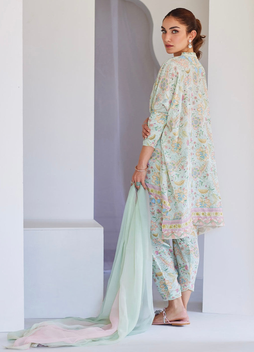 FARAH TALIB AZIZ ‘TARA LUXE SILK PRET’25 | CIRA PALE AQUA SET