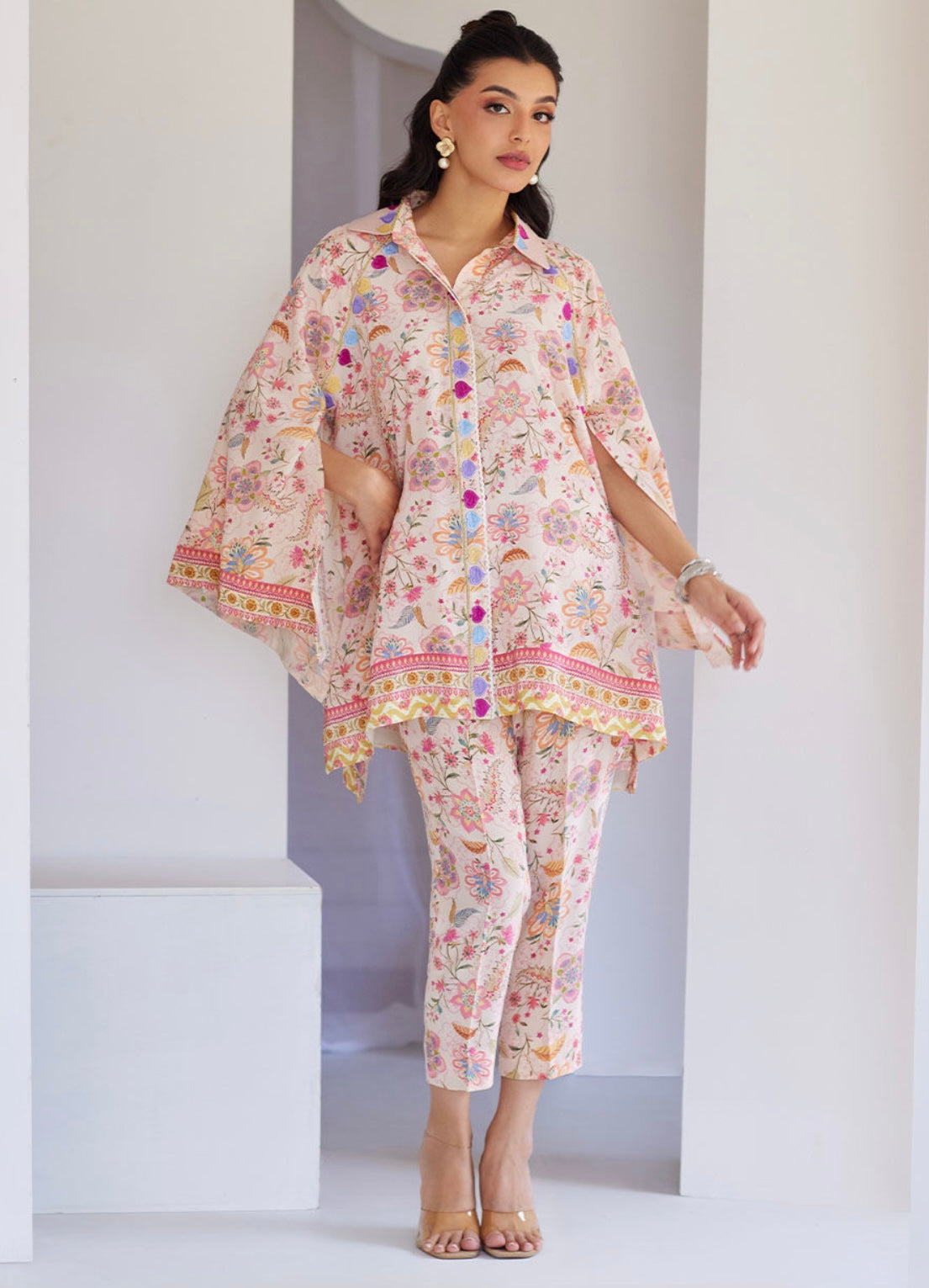 FARAH TALIB AZIZ ‘TARA LUXE SILK PRET’25 | AZIZAM BLUSH PINK SHIRT