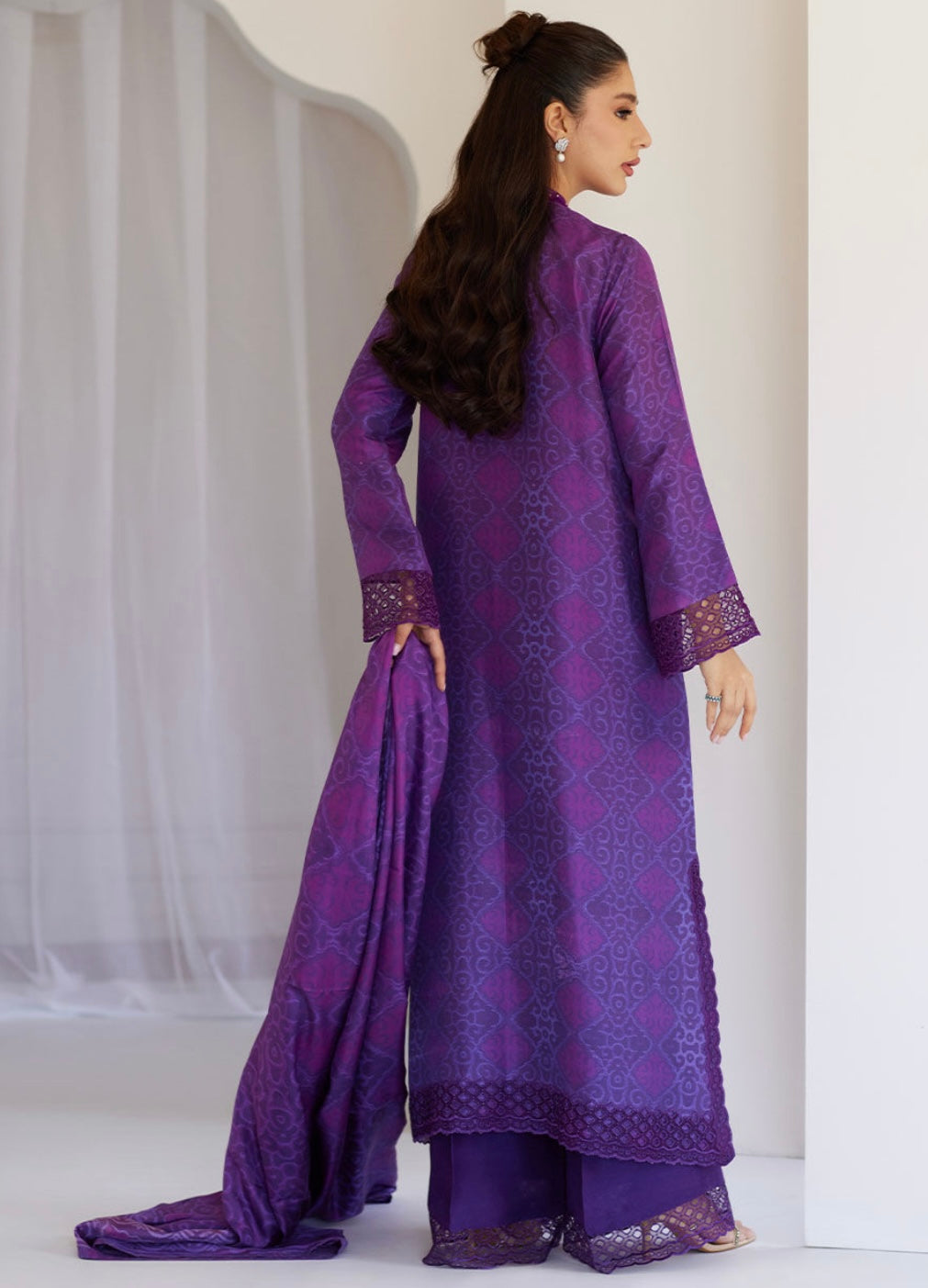 FARAH TALIB AZIZ ‘TARA LUXE SILK PRET’25 | AMITY PURPLE SHIRT & DUPATTA