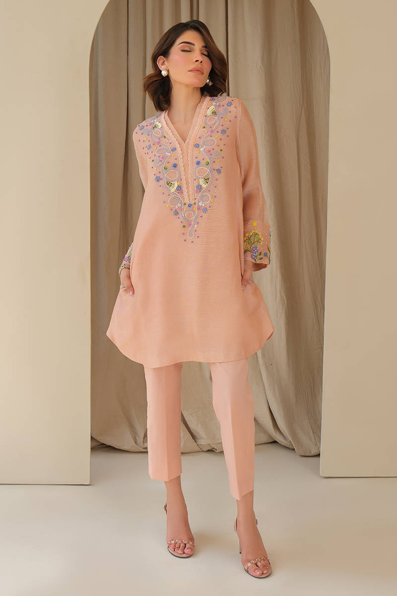 FARIDA HASAN ‘JUNE BLOOM’25 | WHIMSICAL JUNE WITH PANTS